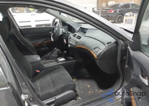 2011 Honda Accord 2.4 Ex z USA, uszkodzony, nr VIN 1HGCP2F71BA139092